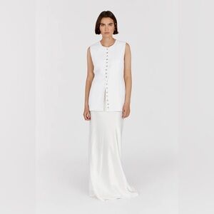 NWT Dissh Tilly linen vest - us 4/ aus 8